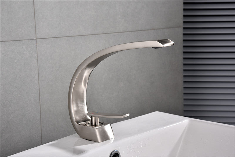 Single hole mixing faucet for washbasin
