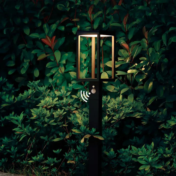 Bronze Solar Pathway Light