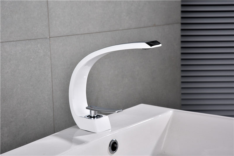 Single hole mixing faucet for washbasin