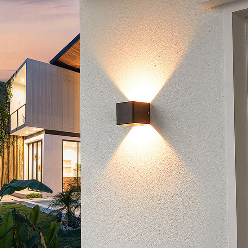 Modern Minimalist Outdoor Waterproof Wall Lamp