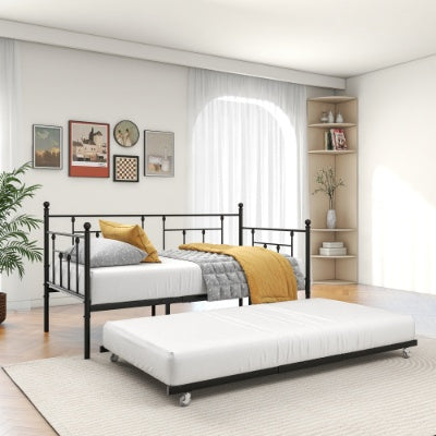 Black Victorian Metal Daybed