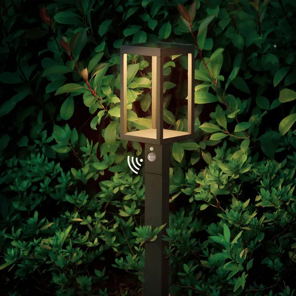 Bronze Solar Pathway Light