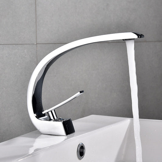 Single hole mixing faucet for washbasin