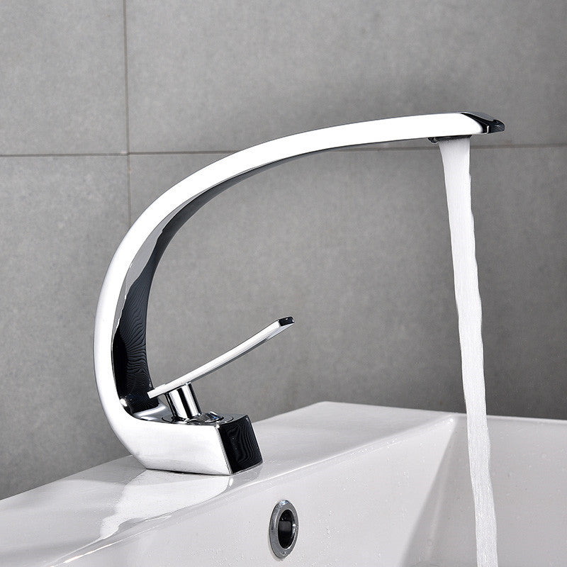 Single hole mixing faucet for washbasin