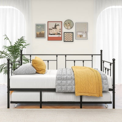 Black Victorian Metal Daybed