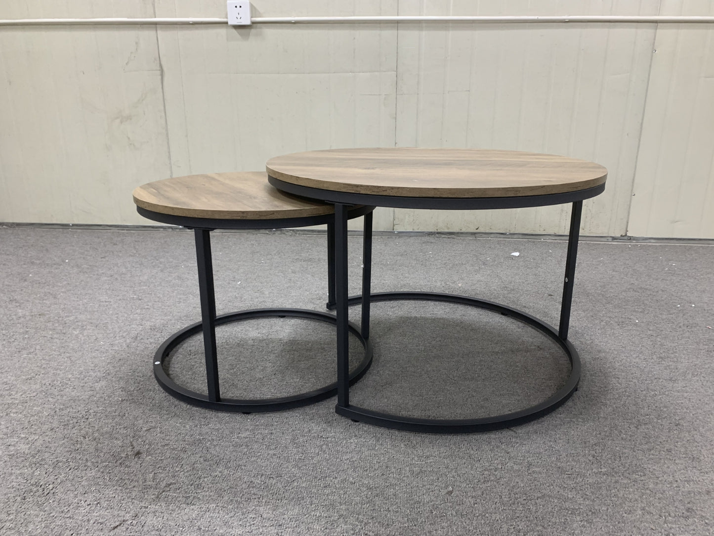 Nesting Coffee Table Set Of 2, 27.6inch Round Coffee Table Industrial Wood Finish With Sturdy Metal