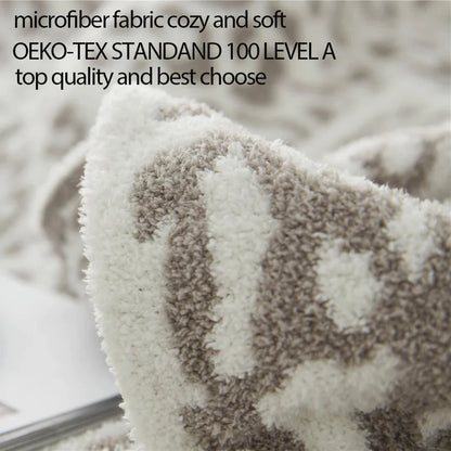 DecorBites™ Cozy Leopard Print Knitted Blanket - Winter Faux Fur Microfiber Throw