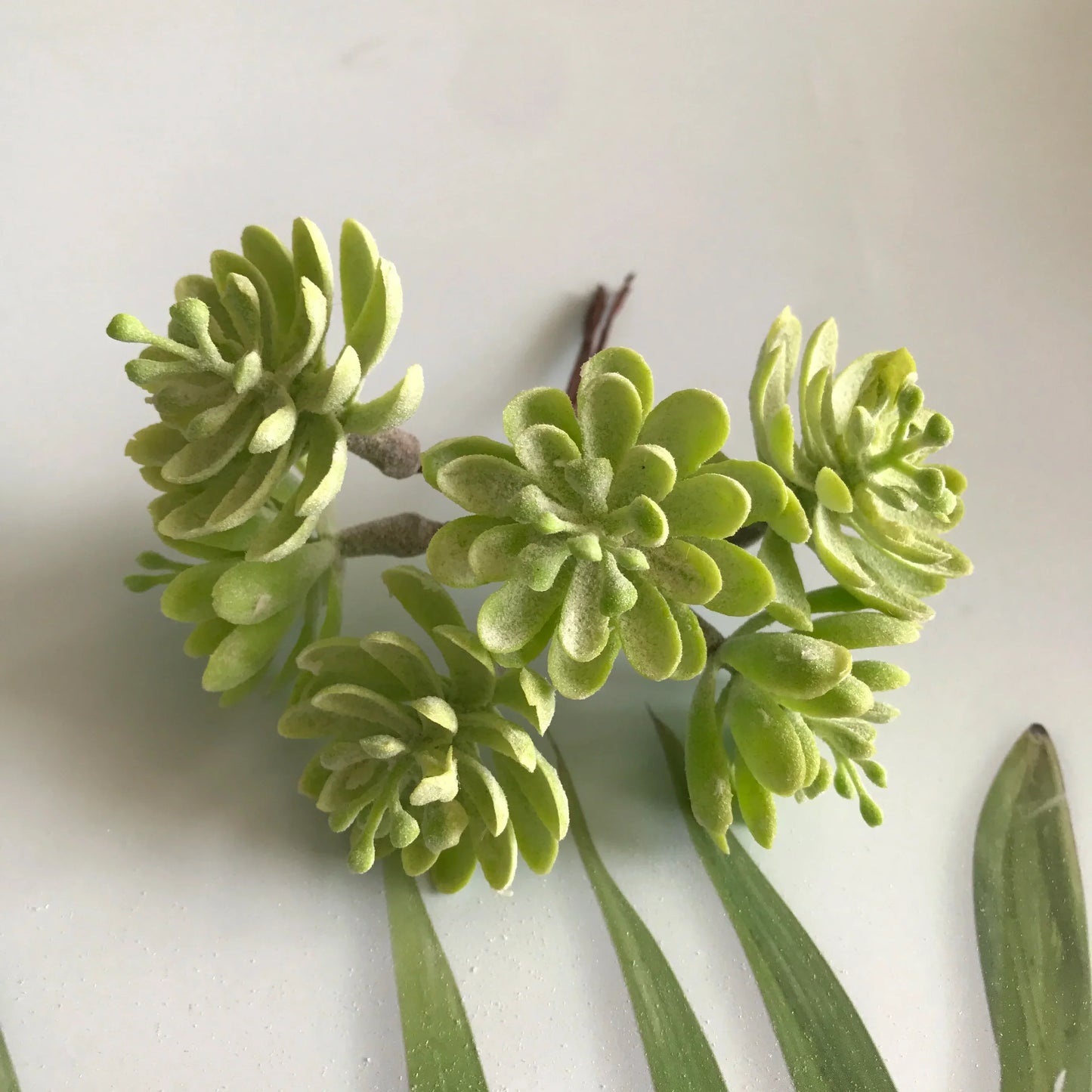 DecorBites™ Greenery Berry Stamen Bundle for DIY Christmas Decor & Gift Wrapping