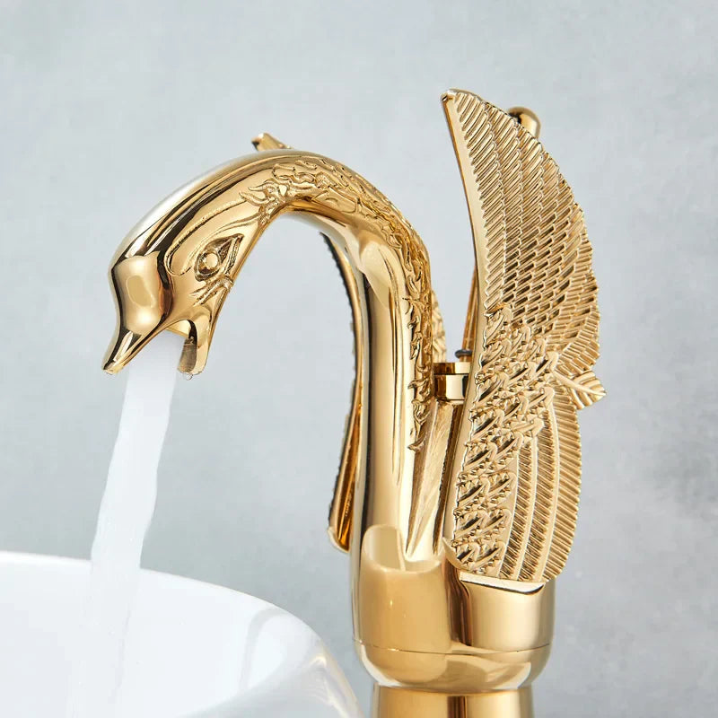 Gold Single Handle Faucet Deck Mount Design