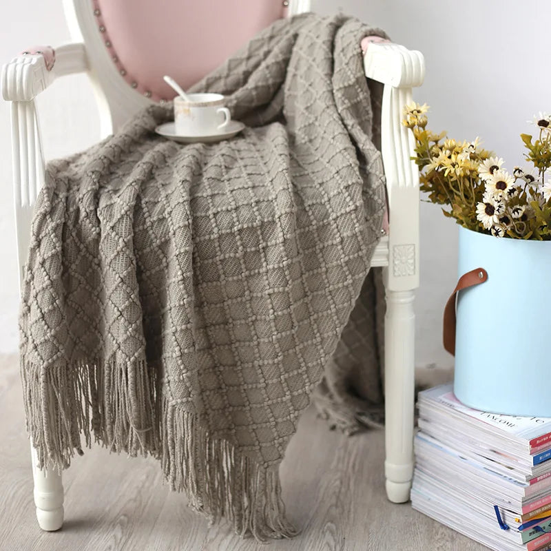 Diamond Pattern Throw Blanket