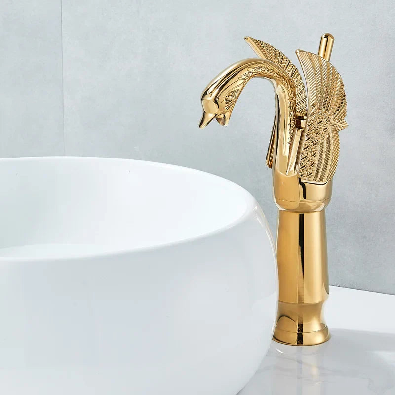 Gold Single Handle Faucet Deck Mount Design