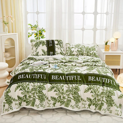 DecorBites™ Cozy Flannel Plush Blanket - All Seasons Sofa Cover & Bed Sheet for Queen Double