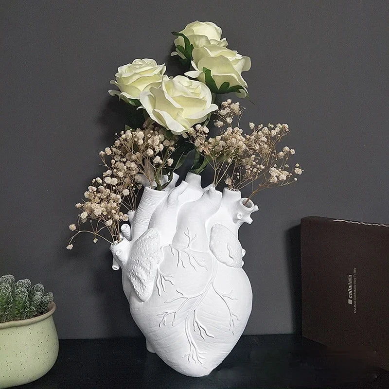 DecorBites™ Heart Shape Resin Flower Vase Desktop Ornament Bouquet Holder Home Decor