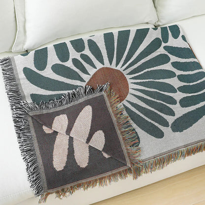 DecorBites™ Daisy Pattern Woven Throw Blanket: Stylish Tassel Thread Blanket for Home Decor & Picnics