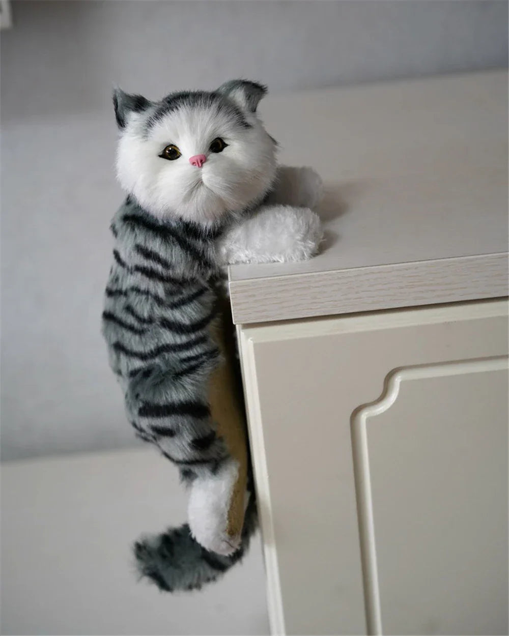 DecorBites™ Hanging Cat Plush Doll Figurine Home Decoration Model