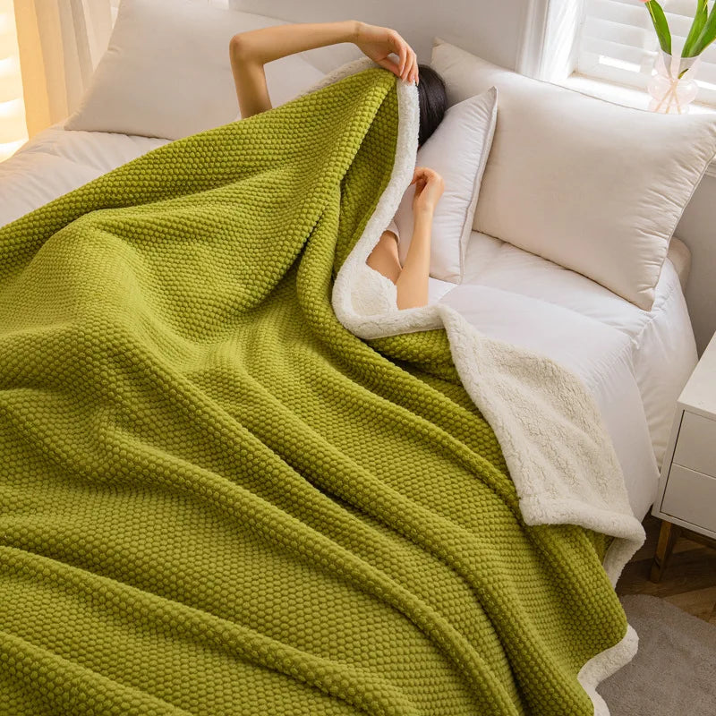 Plush Double-Layer Blanket