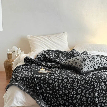 DecorBites™ Leopard Print Luxury Mink Fur Blanket for Bed and Sofa