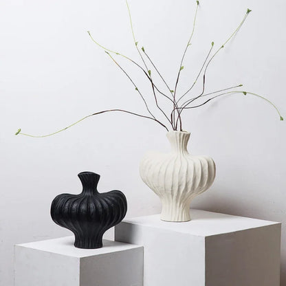 DecorBites™ Fringe Heterophore Vase - Handcrafted Porcelain Floral Arrangement Ornament