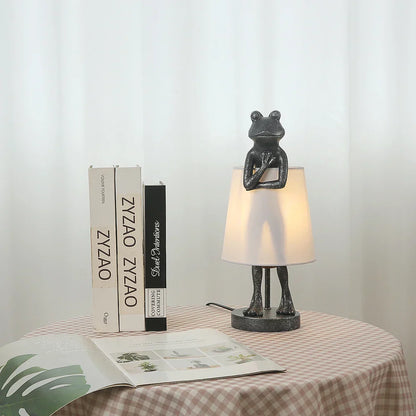 DecorBites™ Frog Resin Desk Lamp: Retro Design LED Bedroom Lighting Fixture
