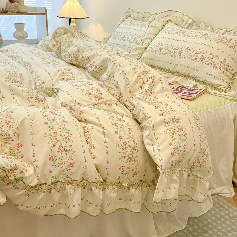 Printed Lace Bedding Set