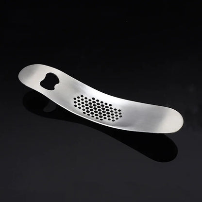 DecorBites™ Garlic Press - Kitchen Gadget for Vegetables and Fruits