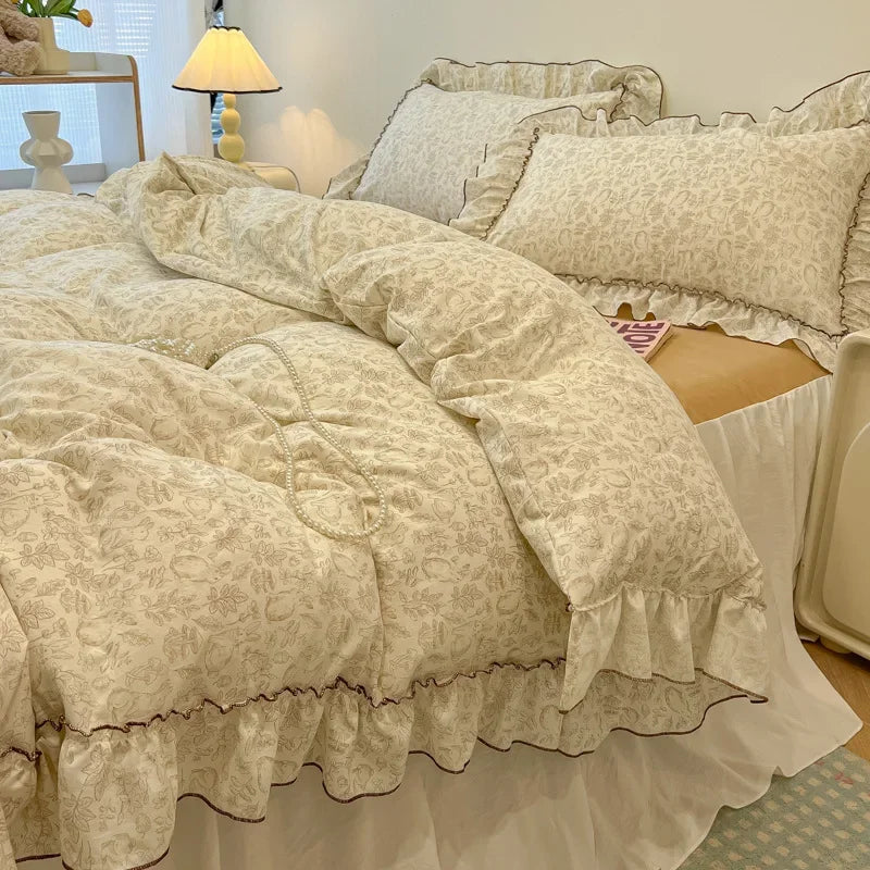 Printed Lace Bedding Set