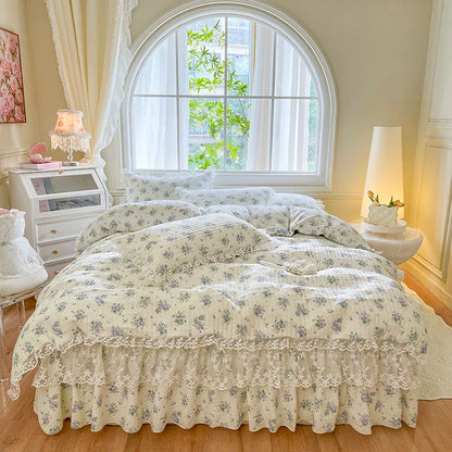 DecorBites™ French Lace Ruffles Seersucker Bed Set: 4Pcs Princess Bedding Quilt Cover