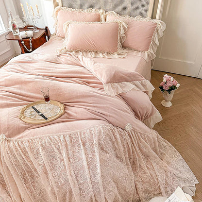 DecorBites™ French Lace Ruffles Princess Wedding Bedding Set, Velvet Fleece Duvet Cover Set