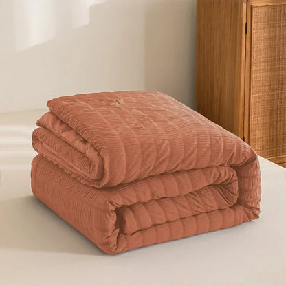 DecorBites™ King Size Seersucker Quilt: Soft, Breathable, All-Season Comforter