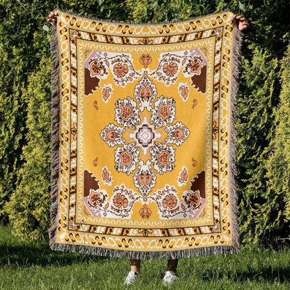 DecorBites™ Cozy Nordic Camping Blanket and Sofa Cover – Boho Outdoor Line Blanket for Home and Hotel Decor