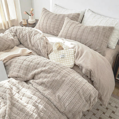 DecorBites™ Cozy Rabbit Velvet Queen Bedding Set for Autumn/Winter