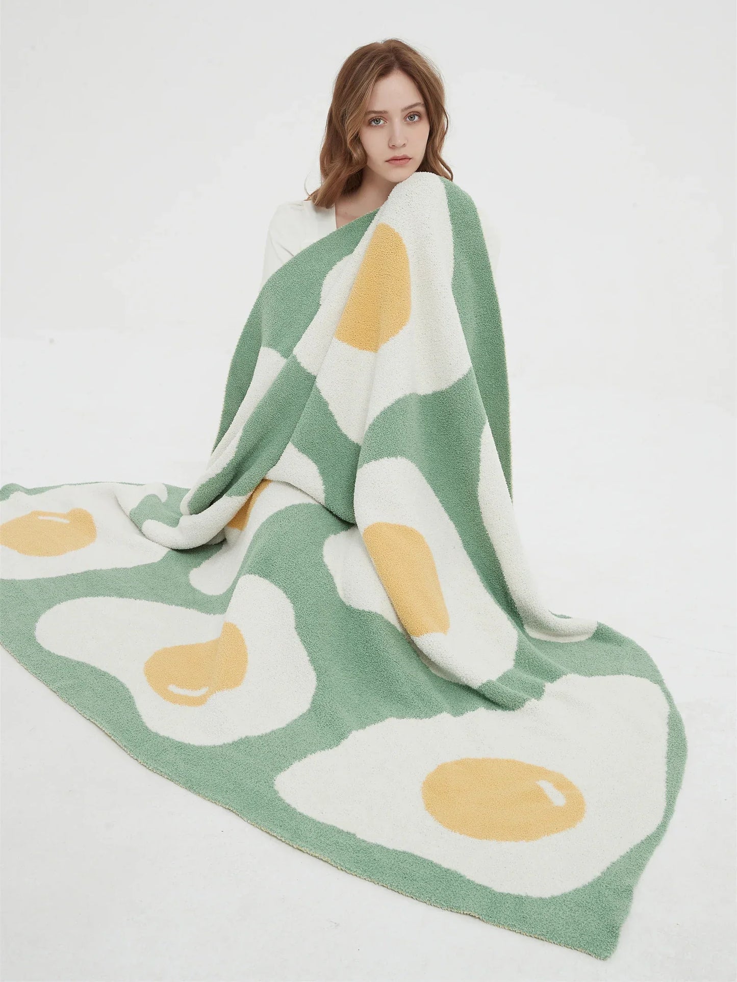 DecorBites™ Cute Poached Egg Blanket Throw - Kawaii Fried Egg Pattern Cozy Knit Blanket for Living Room and Bedroom