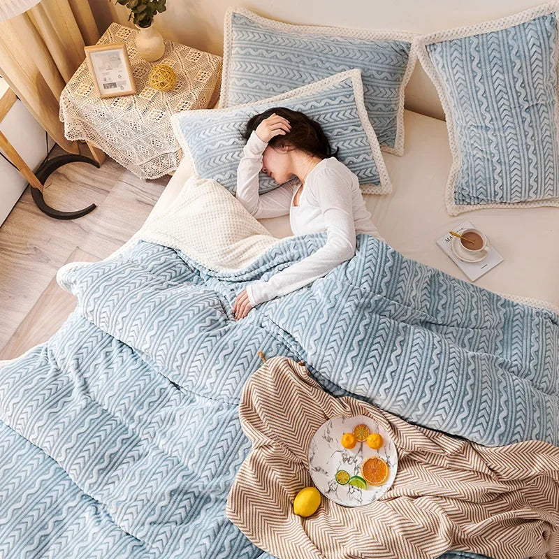 DecorBites™ Coral Fleece Flannel Blanket: Cozy Single/Queen Size Little Quilt - Winter Office/Dorm Warmth