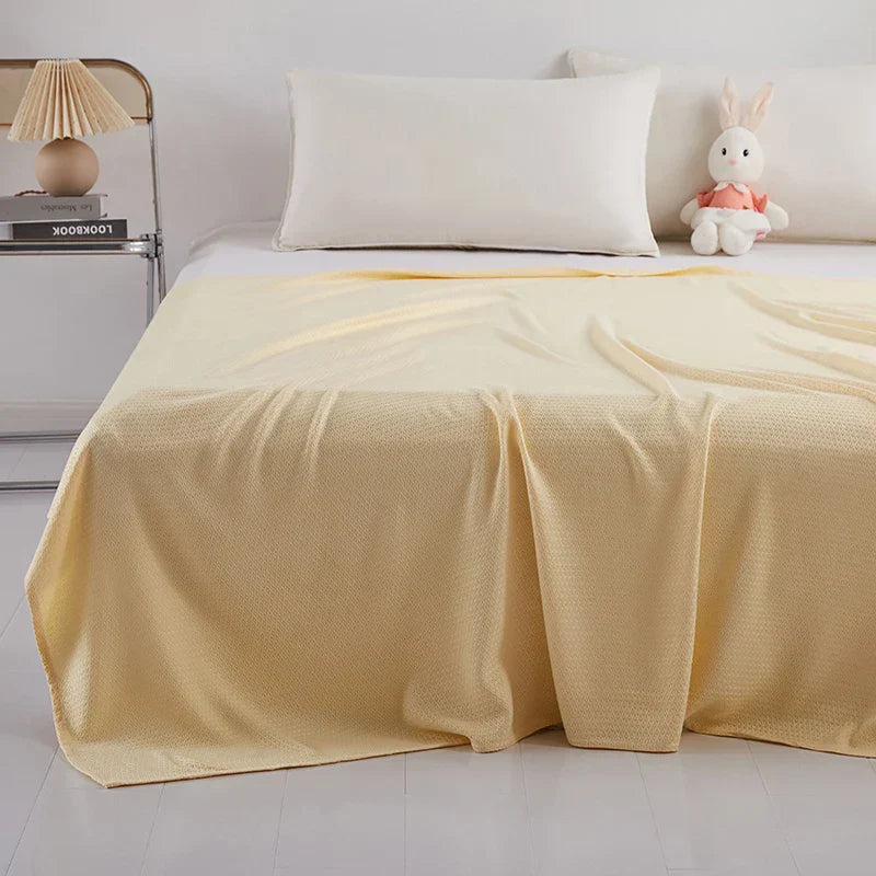 DecorBites™ Bamboo Fiber Summer Quilt - Lightweight & Breathable Diamond Grid Blanket