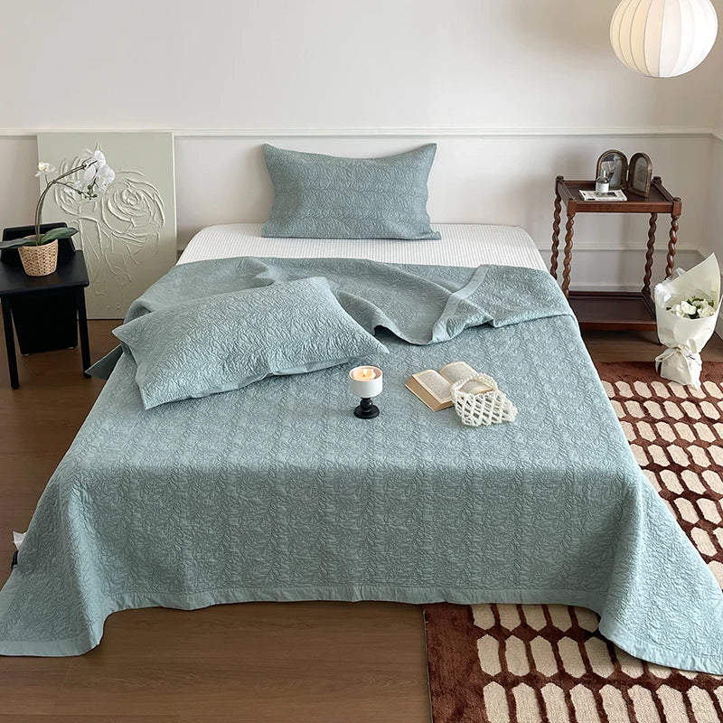 DecorBites™ Cotton Quilted Bedspread Set With Pillowcases