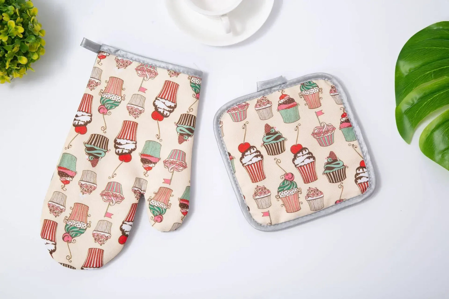 DecorBites™ Cotton Kitchen Baking Microwave Gloves for Heat Resistant Baking Oven Safety