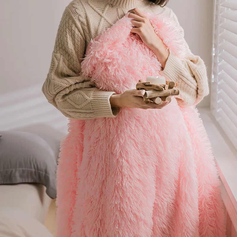 DecorBites™ Cozy Faux Fur Throw Blanket for All Seasons