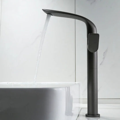 DecorBites™ Basin Faucet: Brass Black Bathroom Mixer Tap, Single Handle Hot Cold Lavatory Faucet