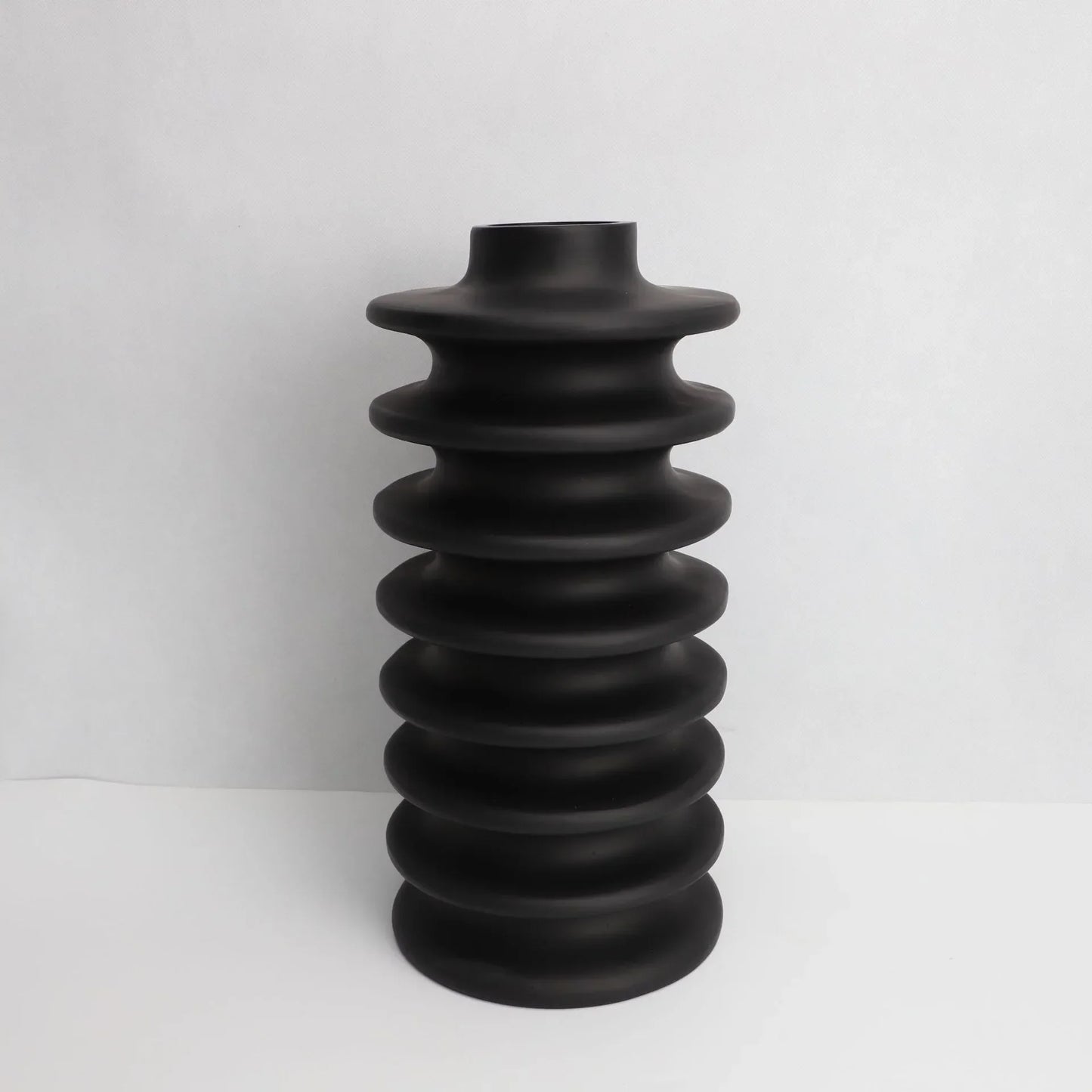 DecorBites™ Geometric Circle Spiral Black Resin Vase - Home Decor Flower Pot