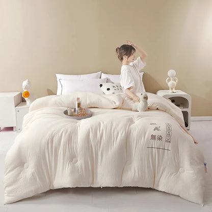 DecorBites™ Cozy Soy Fiber Quilt: Soft, Warm, and Skin-friendly Bedding Solution