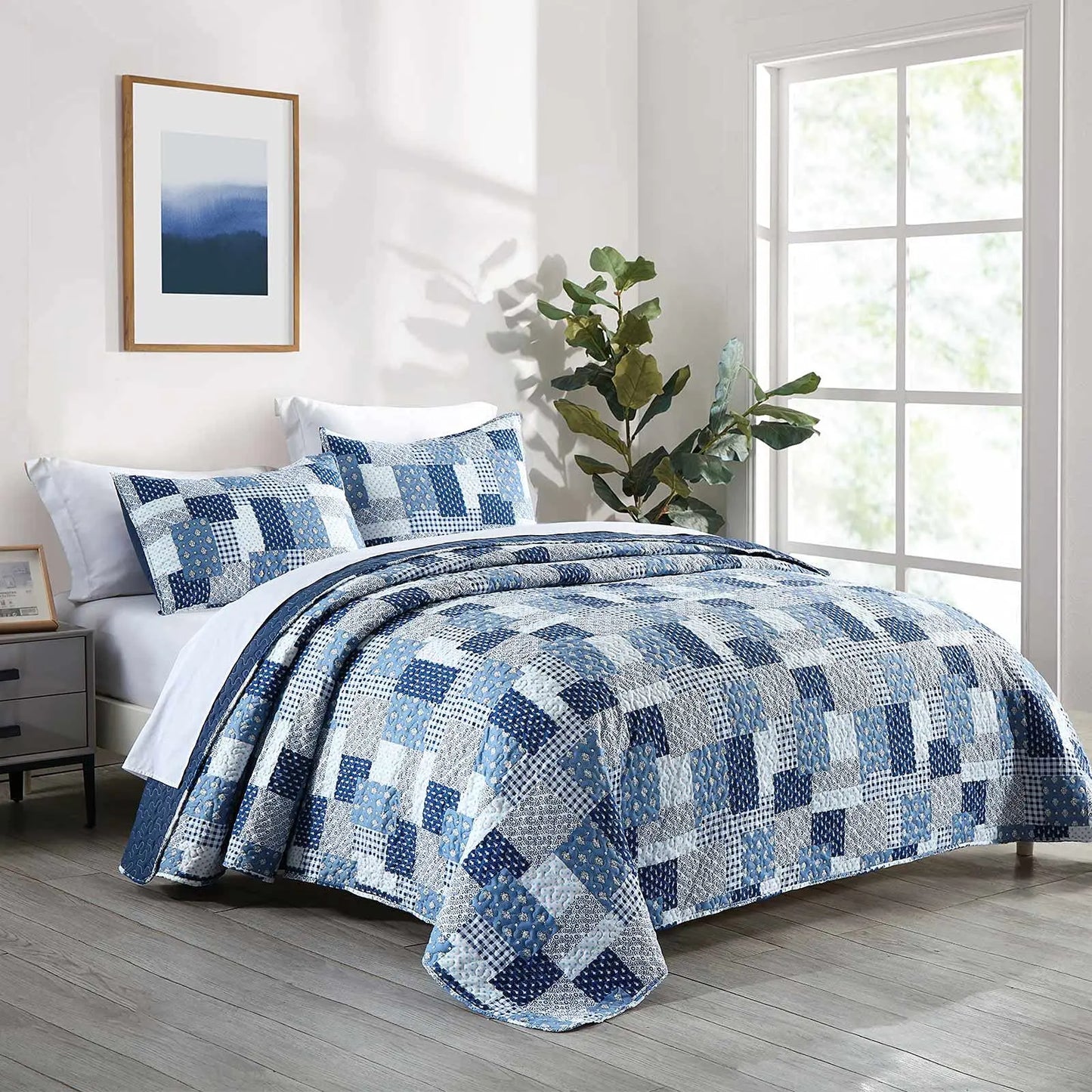 DecorBites™ Gray Patchwork Floral Coverlet Bedding Set, Ultra Soft All Season Bedspreads