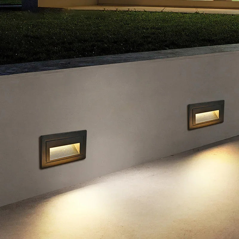 Aluminum Outdoor Wall Light