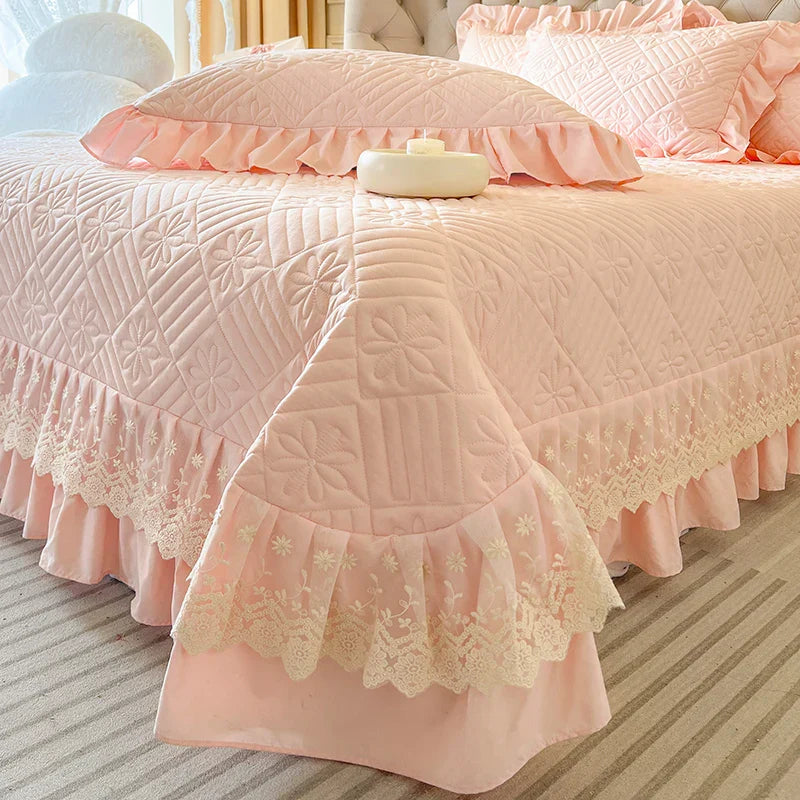 Quilted Bedspread Pillow Set