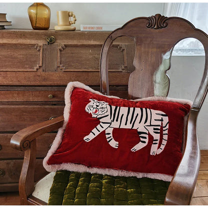 DecorBites™ Furry Tiger Embroidery Velvet Cushion Cover 40x55cm: Retro Charm Luxury Home Decor