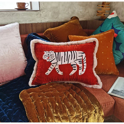 DecorBites™ Furry Tiger Embroidery Velvet Cushion Cover 40x55cm: Retro Charm Luxury Home Decor