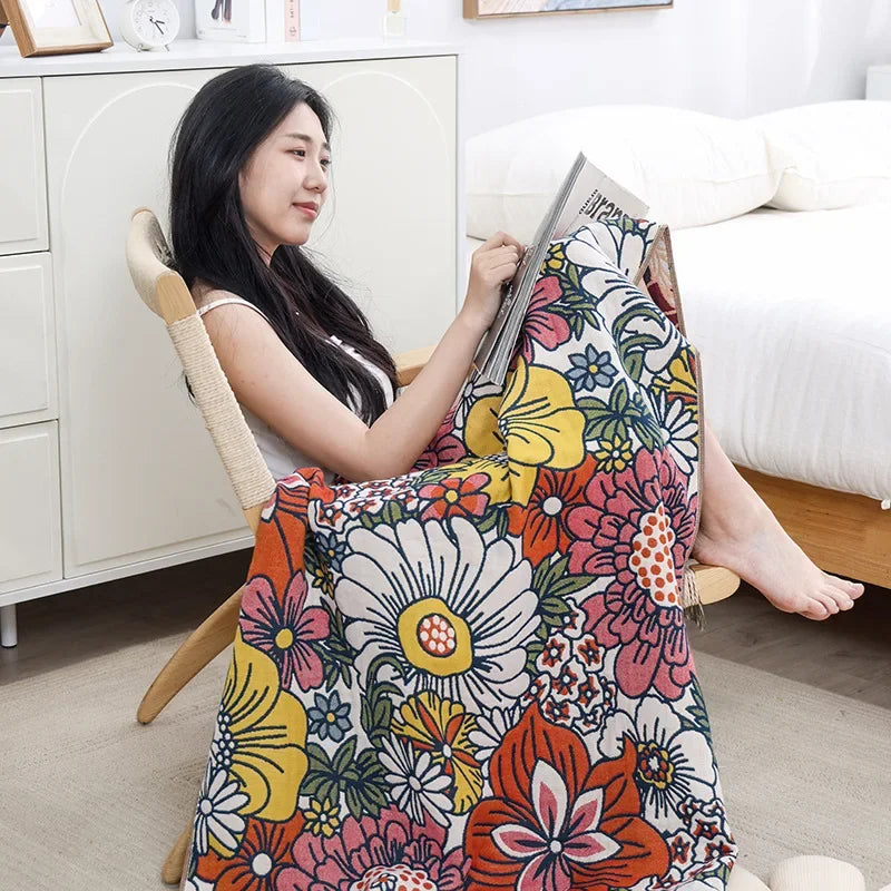 DecorBites™ Gauze Flower Bath Towel 80x160cm - Quick-Drying & Absorbent