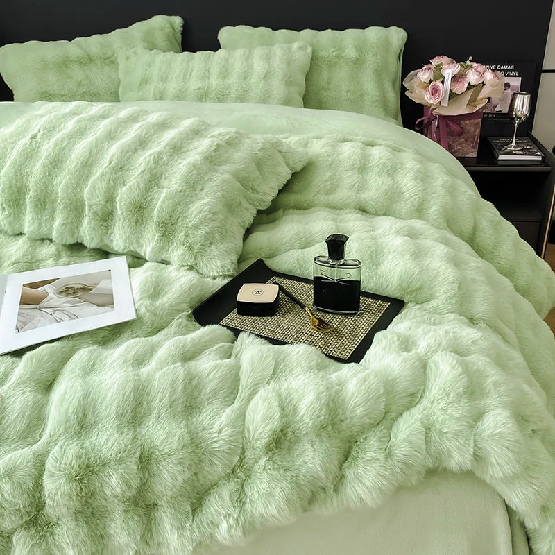 Gradient Faux Fur Bedding Set