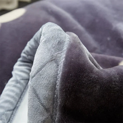 DecorBites™ Cozy Flocked Raschel Blanket | Soft & Warm Double-Sided Winter Bedding