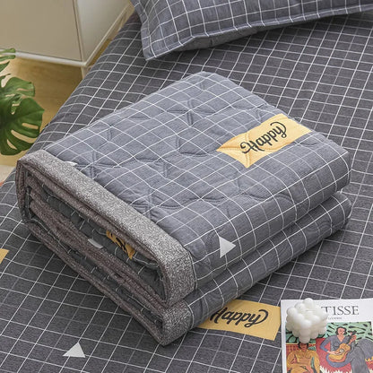 DecorBites™ Daisy Print Quilt for Spring Summer, Queen Size, Mechanical Wash, Comfortable Blanket