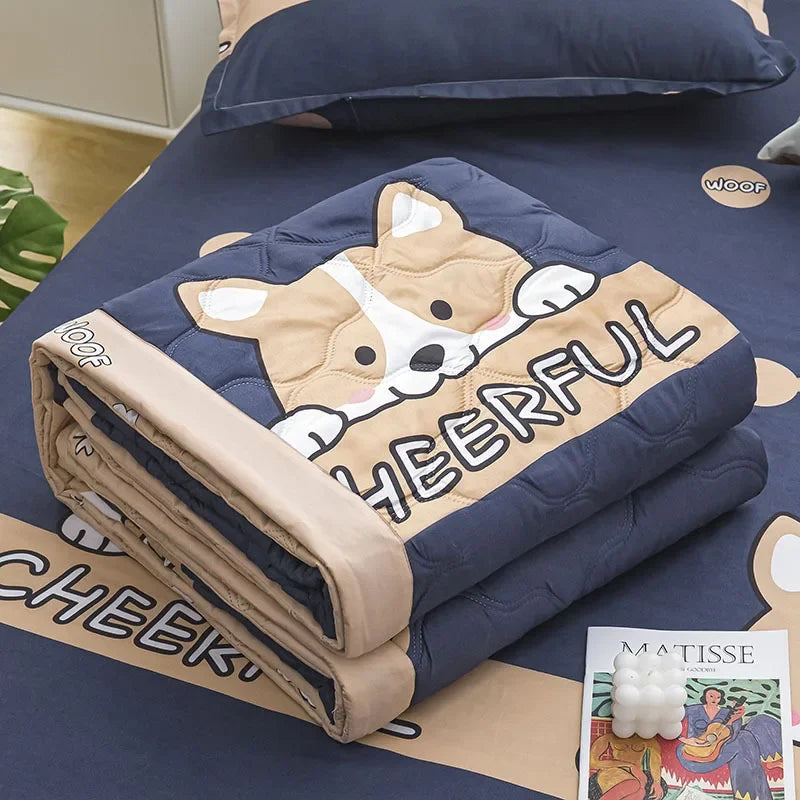 DecorBites™ Daisy Print Quilt for Spring Summer, Queen Size, Mechanical Wash, Comfortable Blanket